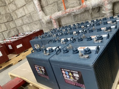 Distribuidor de Baterías JLG